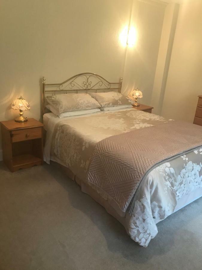 Nant-Y-Ffin Hotel Llandissilio Zewnętrze zdjęcie